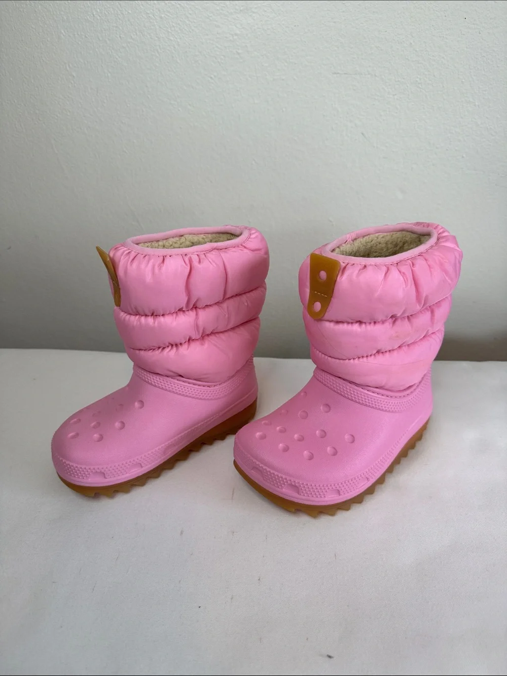 CROCS Kids Pink Neo Puffer Snow Boots Sz 10 C Never worn